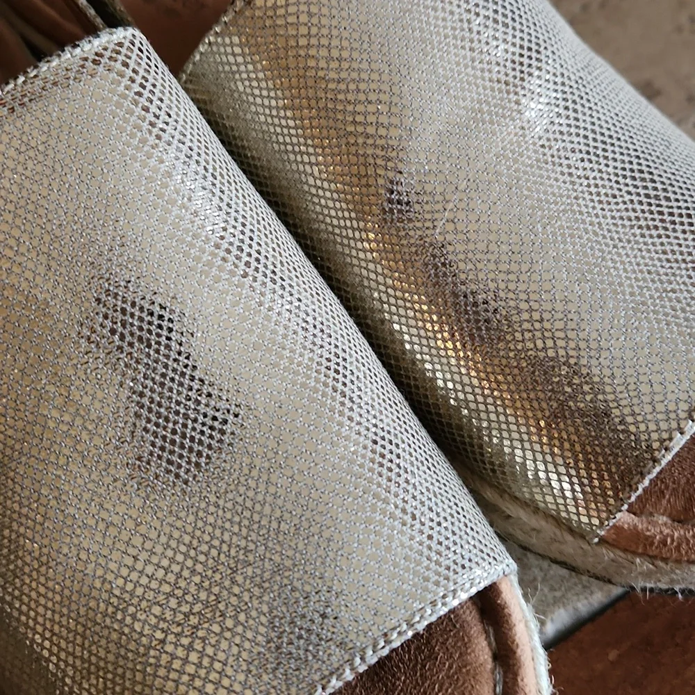 Naturalizer womans praline gold wedge sandal size 8.5 - Picture 6 of 12